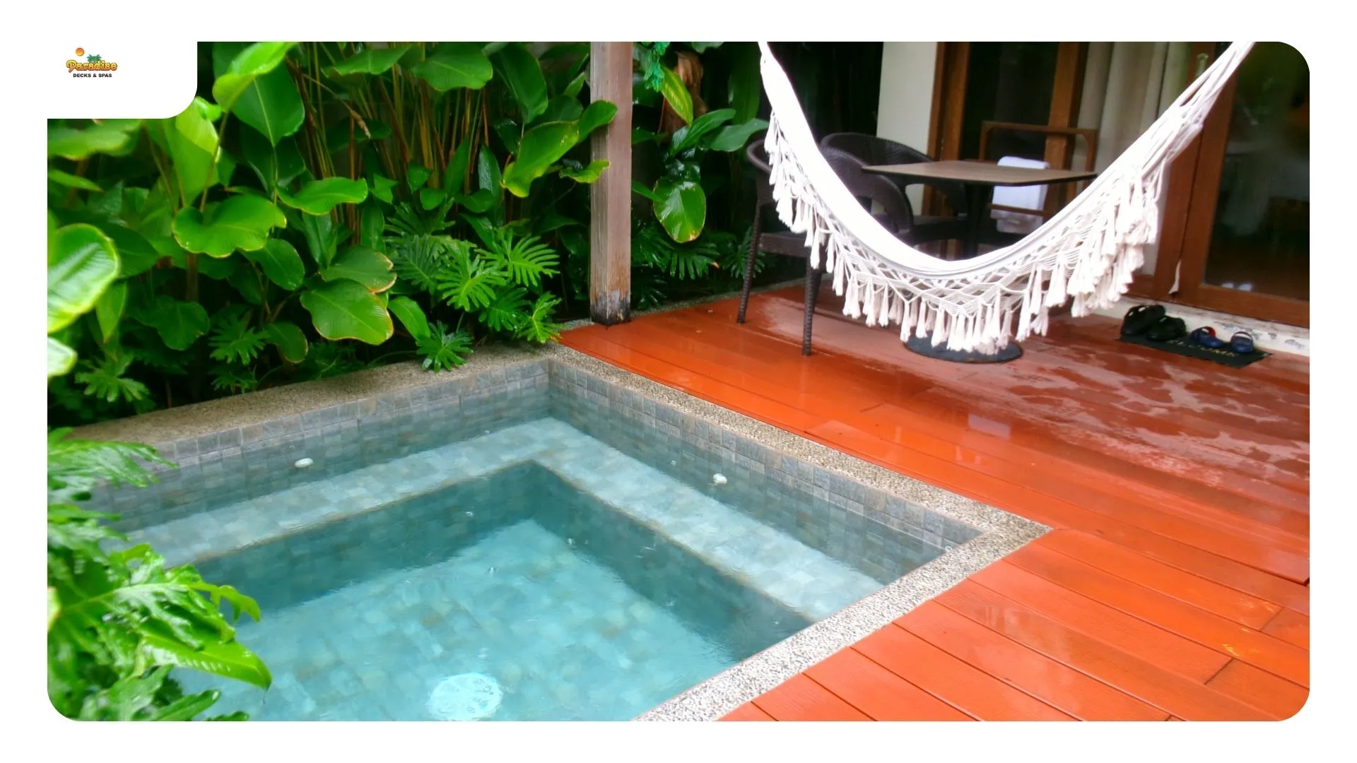 Pool deck framing standing free of the pool wall with a gap at the rim